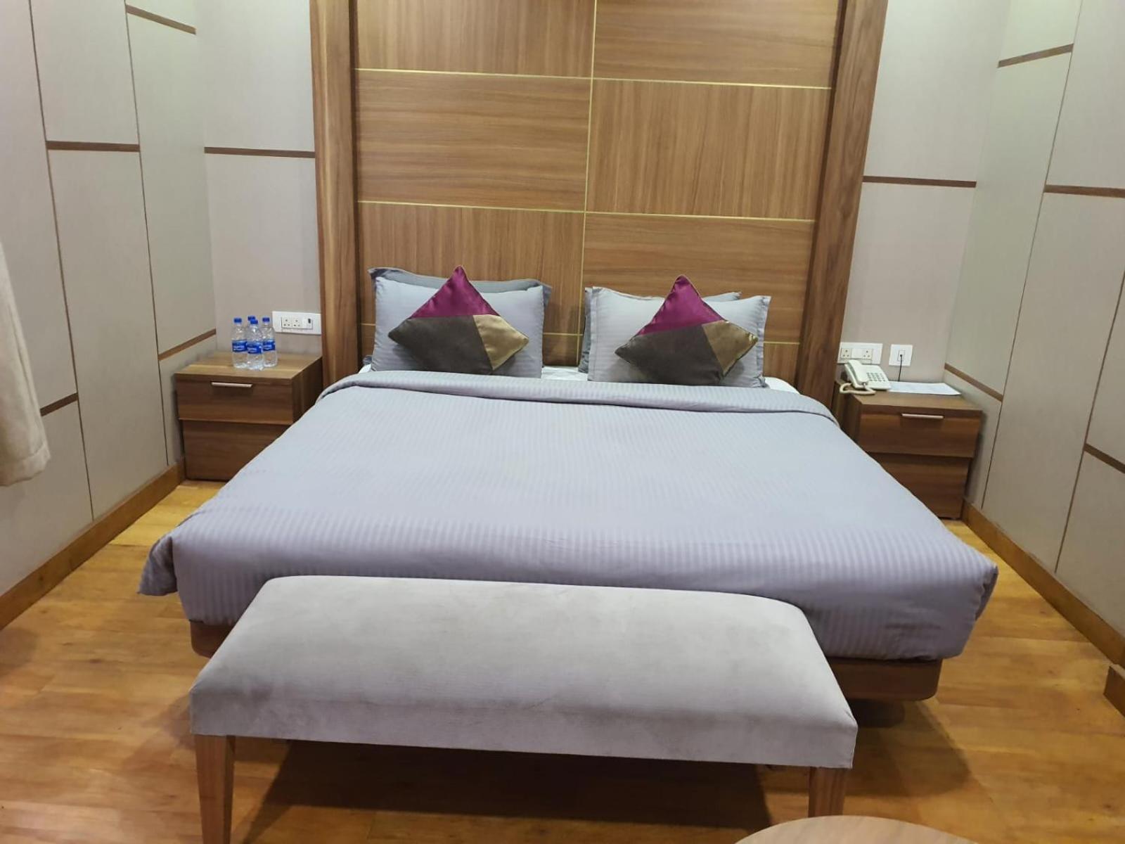 B8 Hotel Ченнаи Экстерьер фото