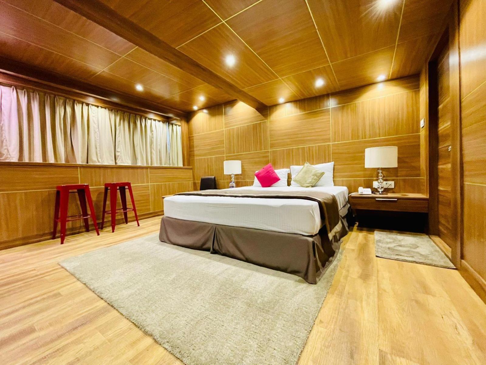 B8 Hotel Ченнаи Экстерьер фото